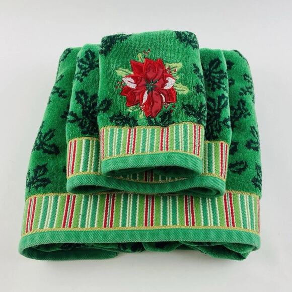 Christmas Towel Set Poinsettia Holly Embroidered Green Bath Body Hand Washcloth - Picture 1 of 13